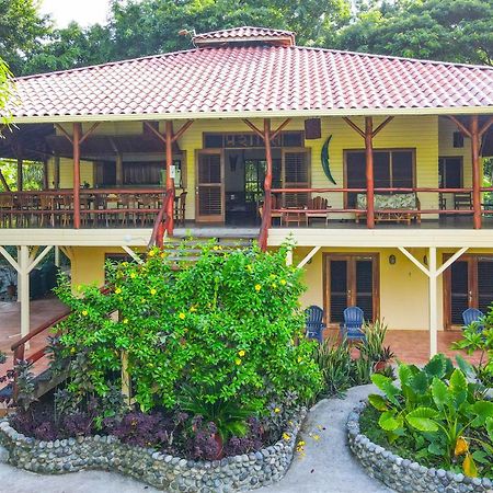 Bluff Beach Retreat Bocas Town Kültér fotó