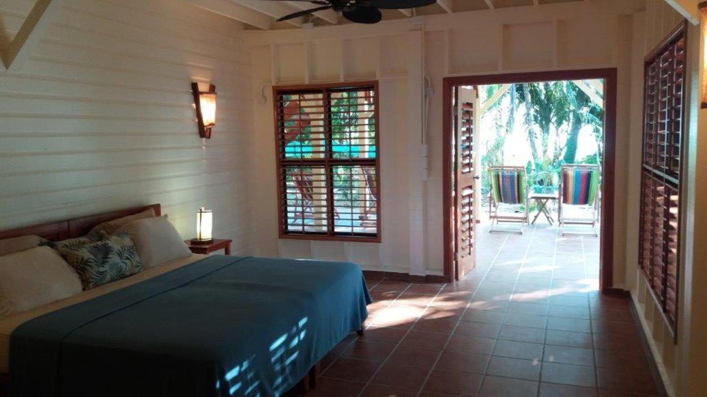 Bluff Beach Retreat Bocas Town Kültér fotó